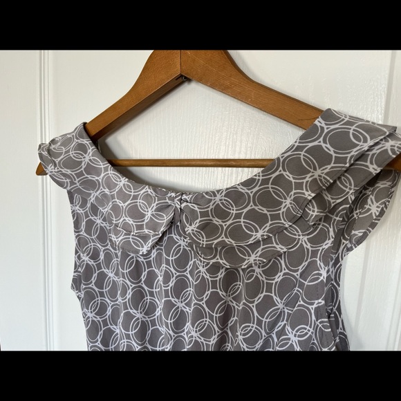 Maternity Blouse - only worn a handful of times. - Picture 3 of 6